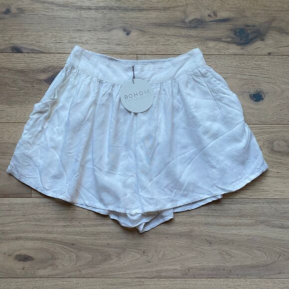 NWT White boho shorts with pocket - Picture 1 of 5